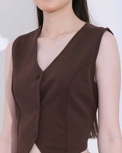 Sleeveless Panelled Short Waistcoat with Pant 👖