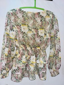 Savana Floral Ruffle Blouse