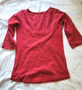 Fig Branded Maroon Top. Size XS