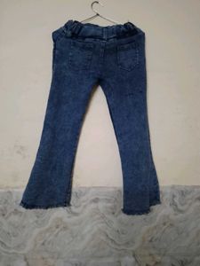 Jeans And Tia Front Top
