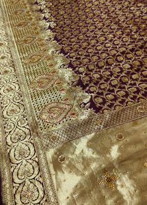 high quality Banarasi Gold &amp; Burgundy Saree 😍