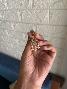 Kemp Stone Chain With Earning