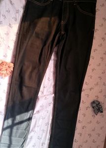 Timeless Black Jeans! 🖤