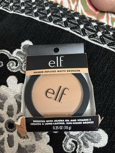 e.l.f. Compact.. absolutely unused