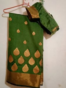 Prise Drop Sale😍Blouse With Saree 😍