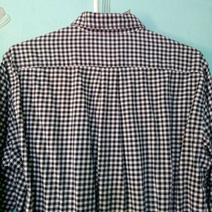 Uniqlo Unisex Shirt.