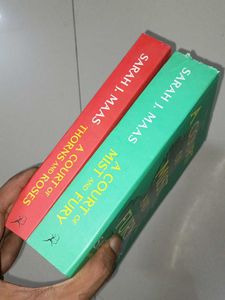 A Court of Thorns and Roses Set