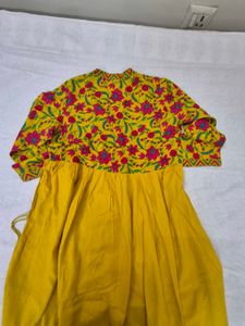 Beautiful Yellow cotton kurti🌼