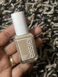Essie  - Sand Tropez
