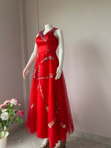 Red V waistline gown