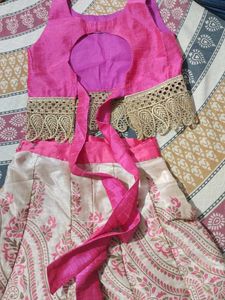 Girls&#39; Pink Embroidered Outfit