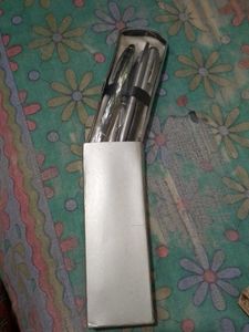 Vintage Pen Set Of 4