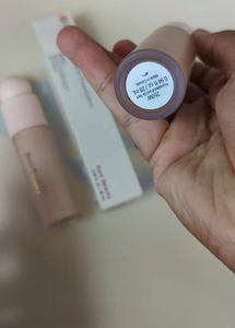 RARE BEAUTY FOUNDATION