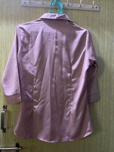 beautiful peachy pink shirt💗
