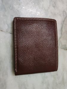 A Premium Quality Men's Leather Wallet