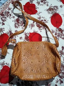 SLING BAG (Limited Period Offer)