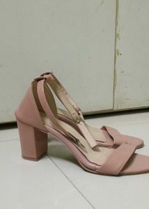 Block Heels , Earrings , Pouch , Hairband