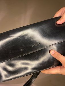 Chic Black Handbag