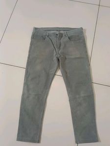 Grey Jeans 👖