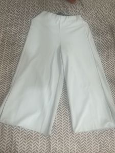 Light Blue Capri