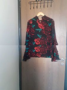 Floral Print Long Sleeve Top