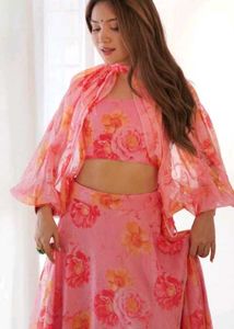 🌹Stiched Floral Lehenga With Beautiful Sleeves🌹