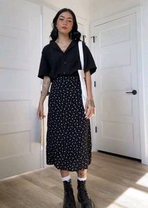 Pinteresty Black Midi Skirt 🎀