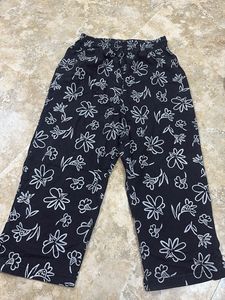 Floral Print Capri Pants