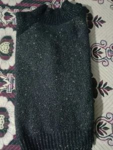 Stylish Grey Knit Top