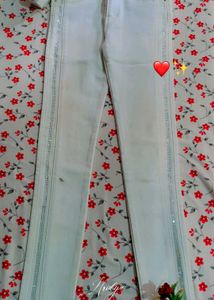 Lotus White Embellished Jeans