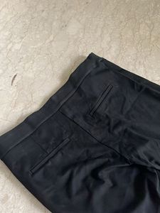 H&amp;M Black Crease High-Waisted Leggings