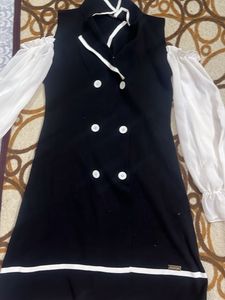 Chic Black &amp; White Mini Dress