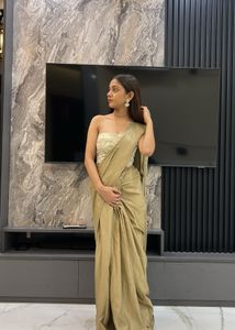 Elegant  semi stitched Saree with corset blouse