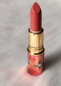 Mac Satin Lipstick - Finds The Light