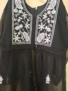 Elegant Black Embroidered Kurta