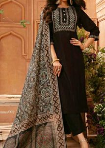 BRAND NEW Women's BLACK Kurta Set