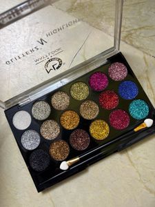 this glitter palatte is not even single used