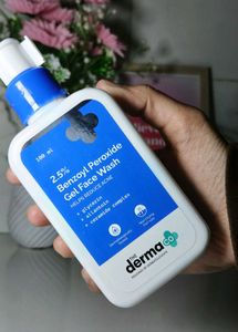 THE DERMA CO. 2.5% Face Wash