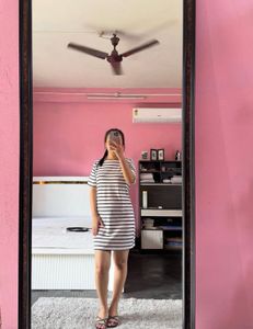 Mini B/W Dress!