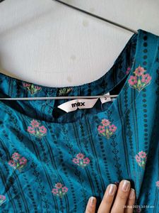 Elegant Teal Floral Kurta