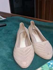 Ladies Shoe