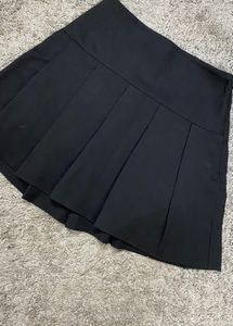 Black Pleated Skirt