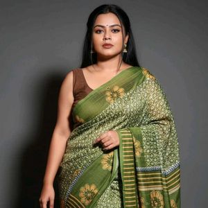🛍️Good Green Floral Cotton Saree ⭐⭐⭐⭐⭐