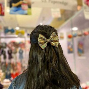 Stylish Multi Colour Bow