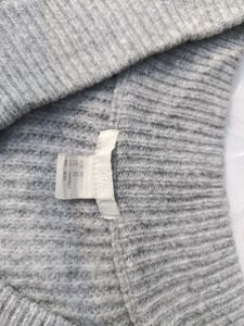 H&amp;m v-neck knit sweater