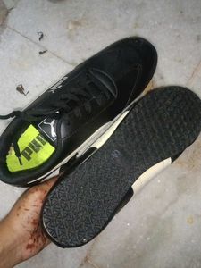 Puma Black Sneakers