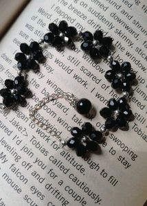 Black Foral Beaded Bracelets