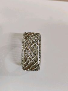 Elegant golden Bangle Bracelet