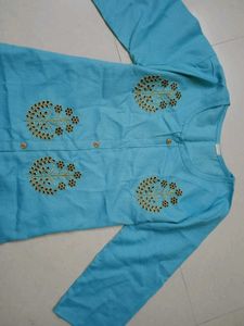 Pista Colour Kurti