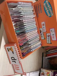 Word Family Build Book - Educational Phonics Kit